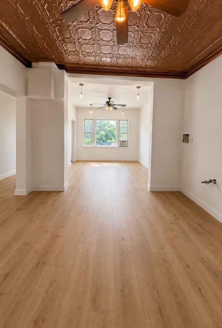 1905 W 19th Street – photo 2