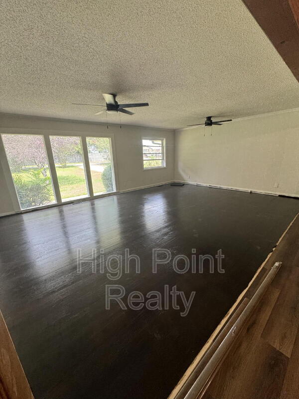 61 Rains Avenue Southeast – photo 4