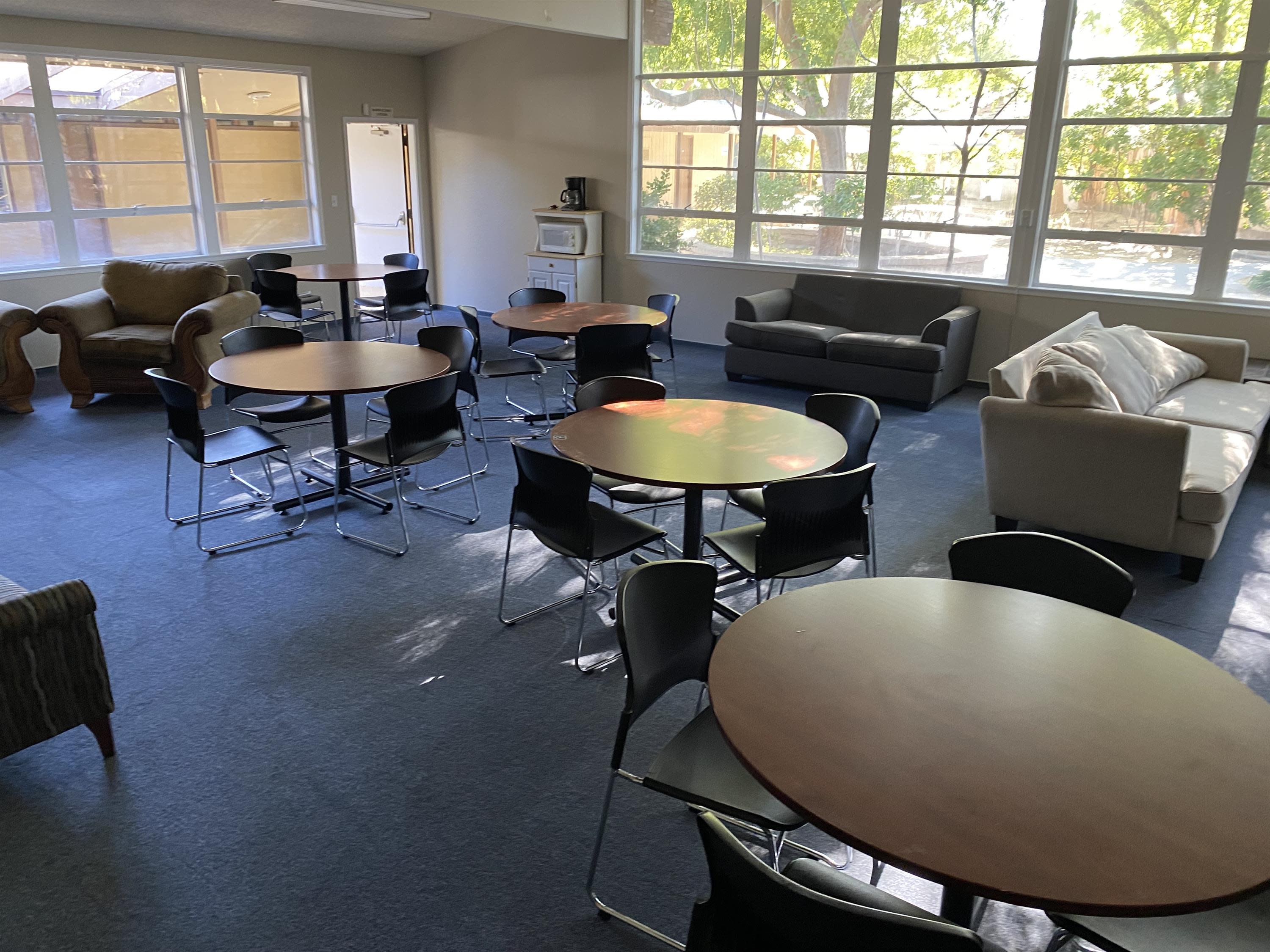 1738 W. Shaw Ave-G – photo 2