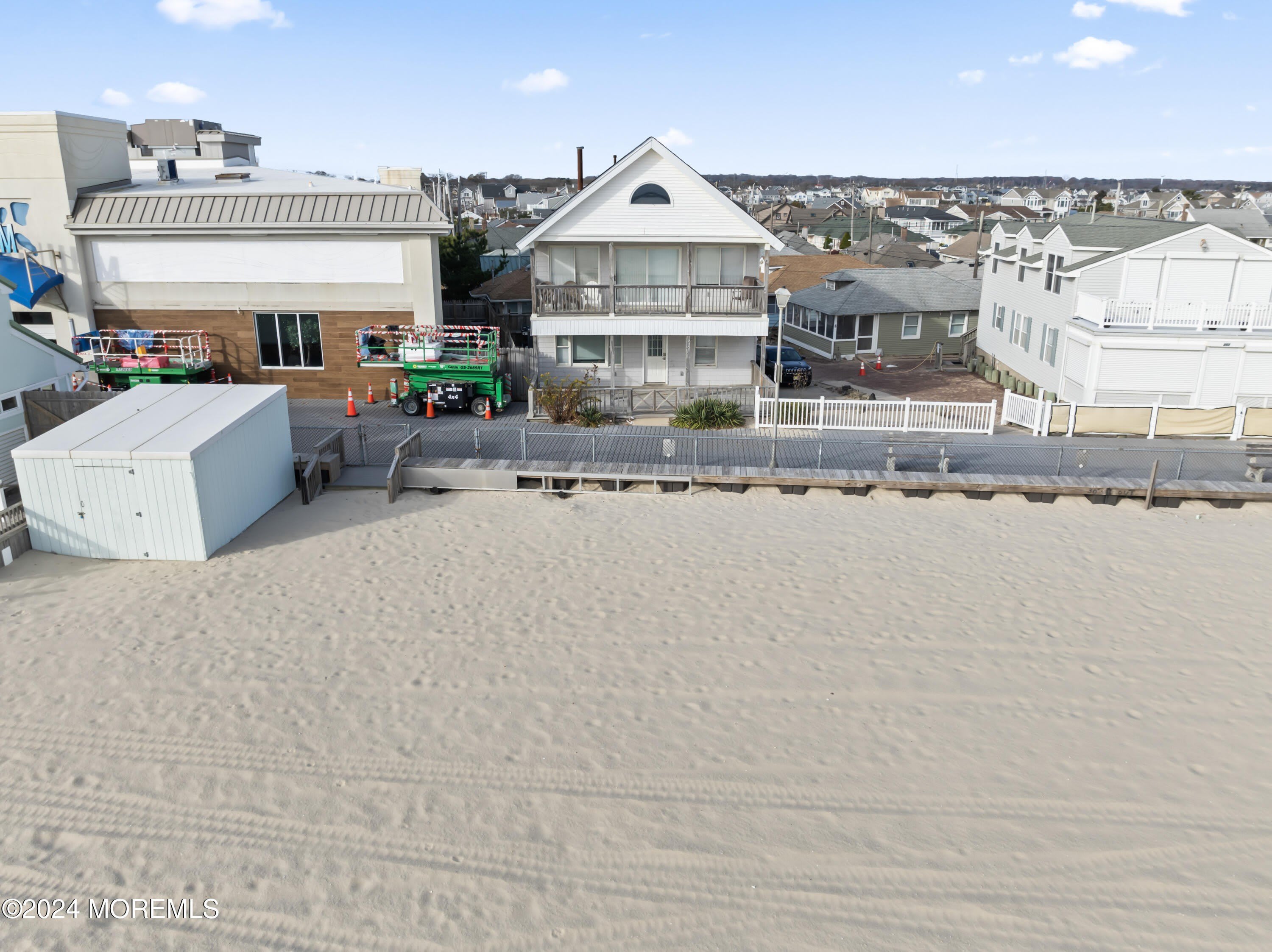 255 Boardwalk – photo 2