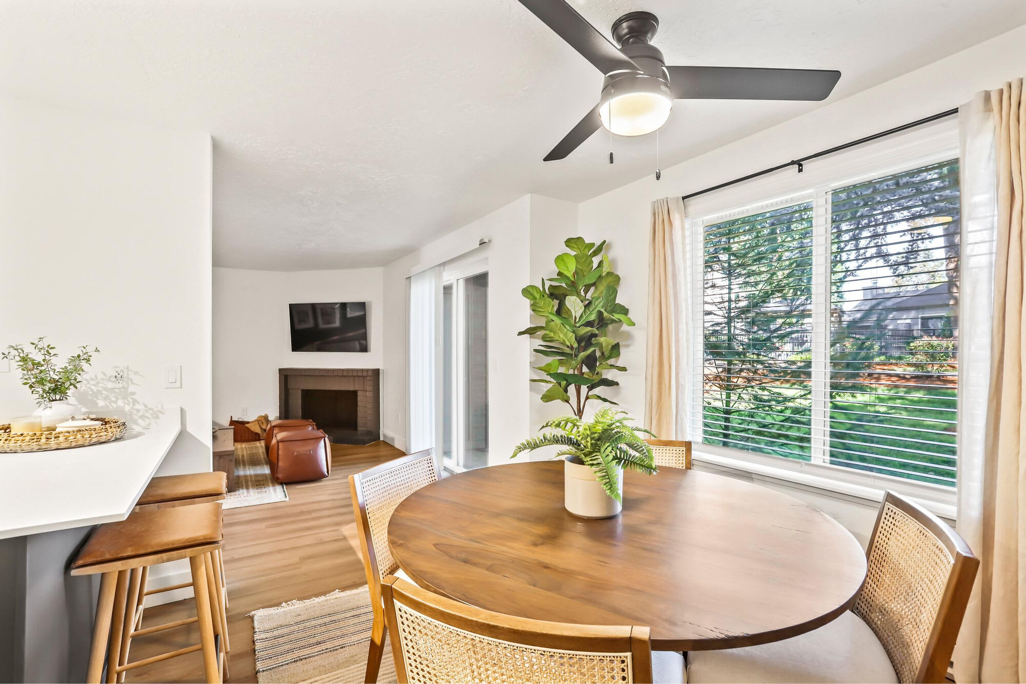 Silver Oak Apartments – photo 4