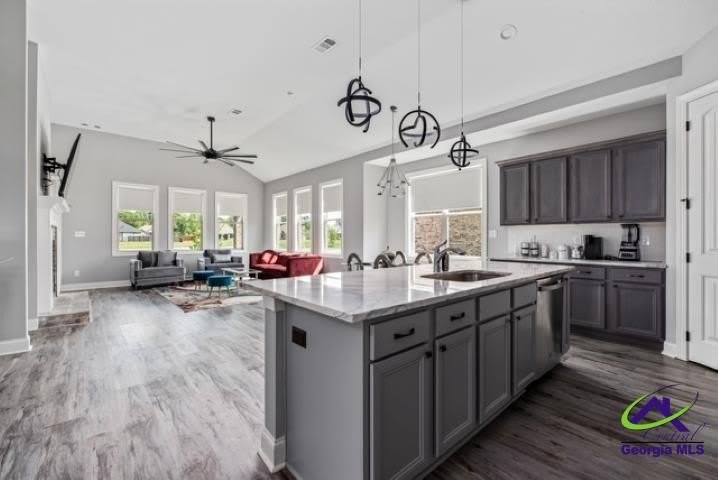 112 Gwendolyn Avenue – photo 5