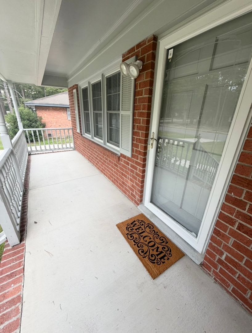 1904 Windsor Drive – photo 2