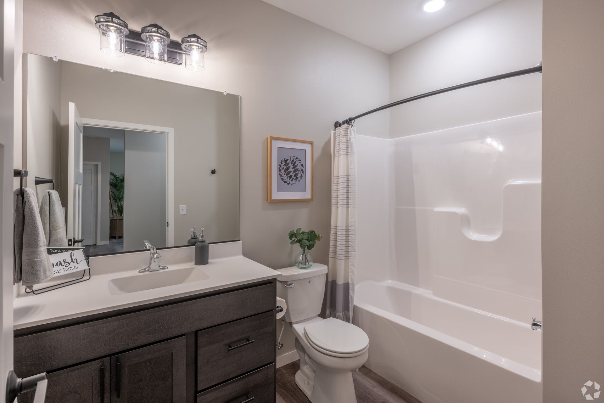 Northern Lights Apartments – photo 4