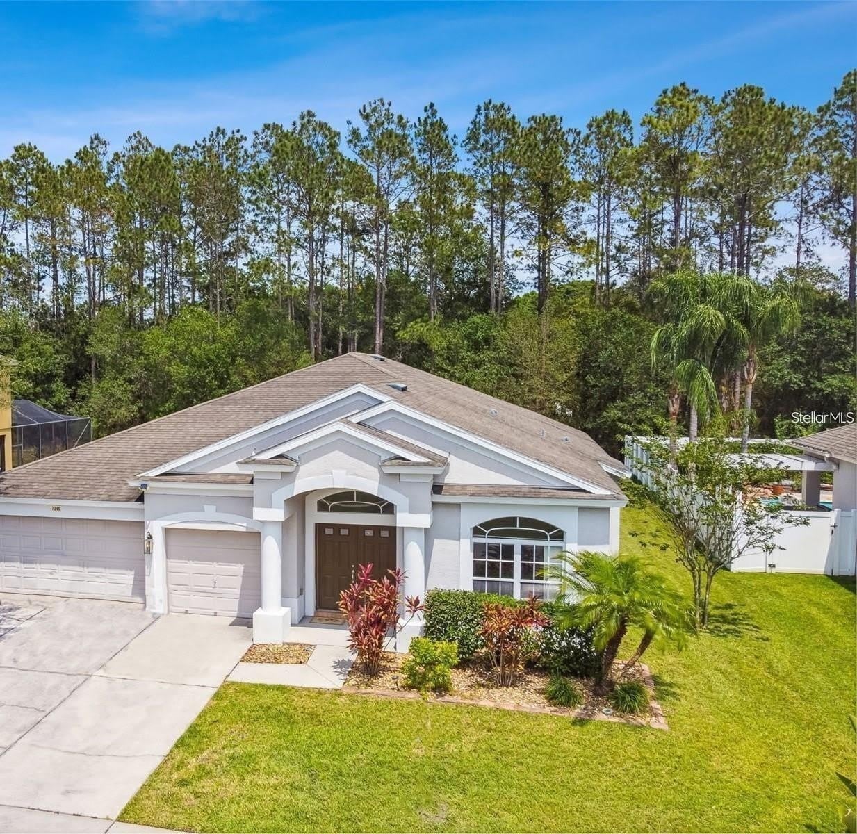 7346 CRESCENT PALM Drive – photo 3