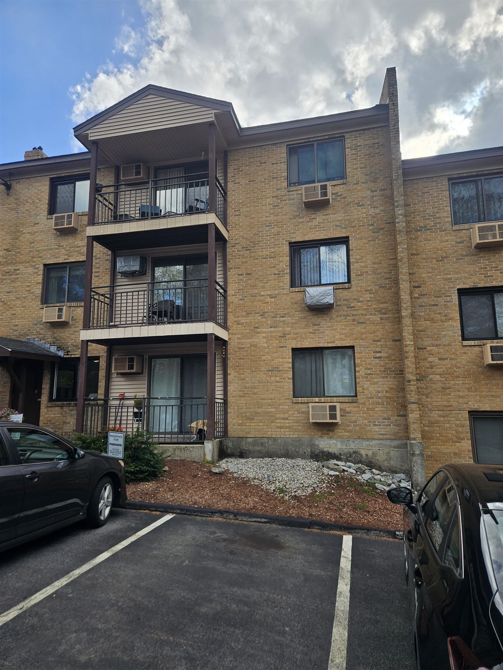 23 Country Club Drive – photo 1