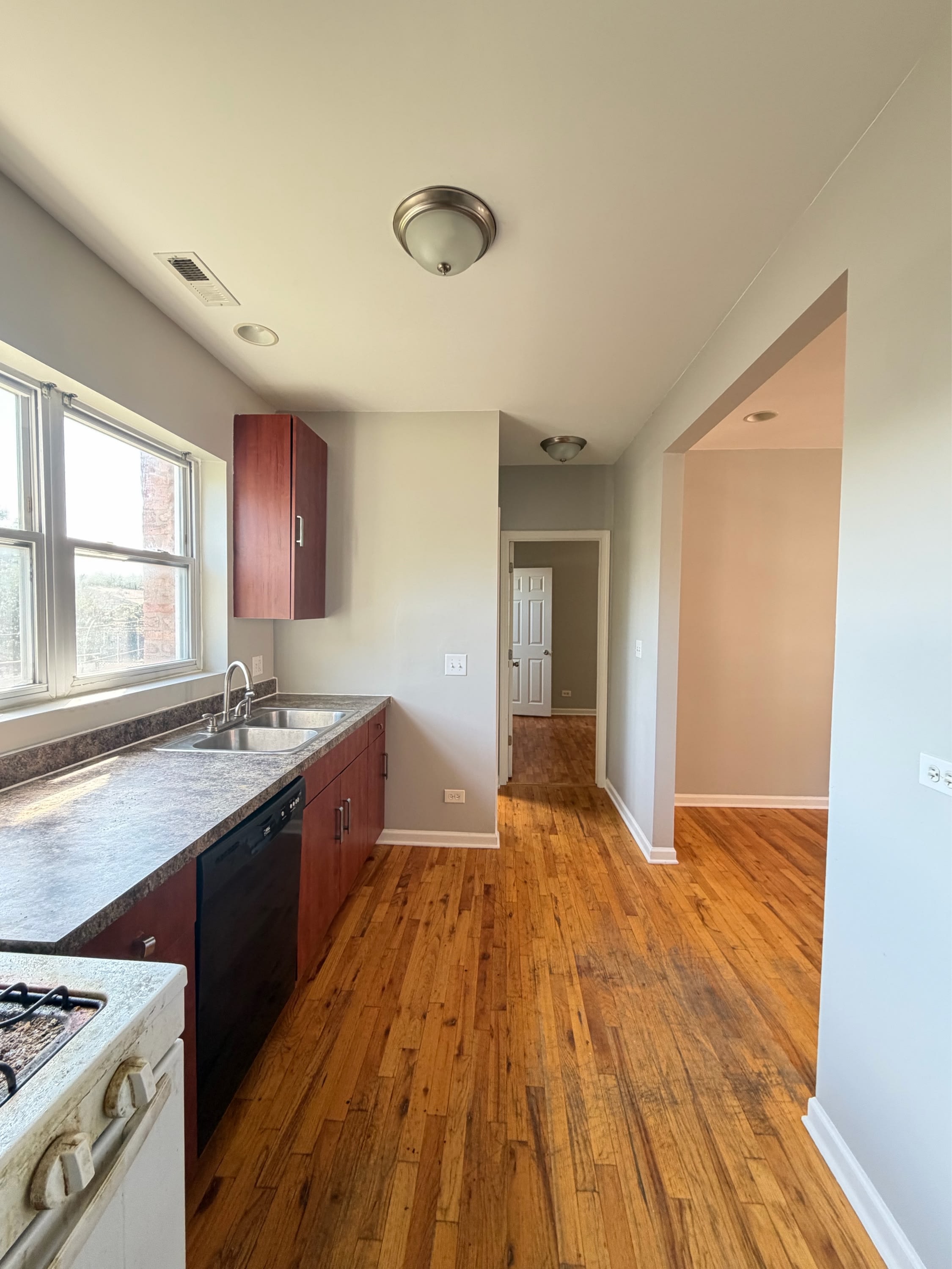 9124 South Dauphin Avenue – photo 2