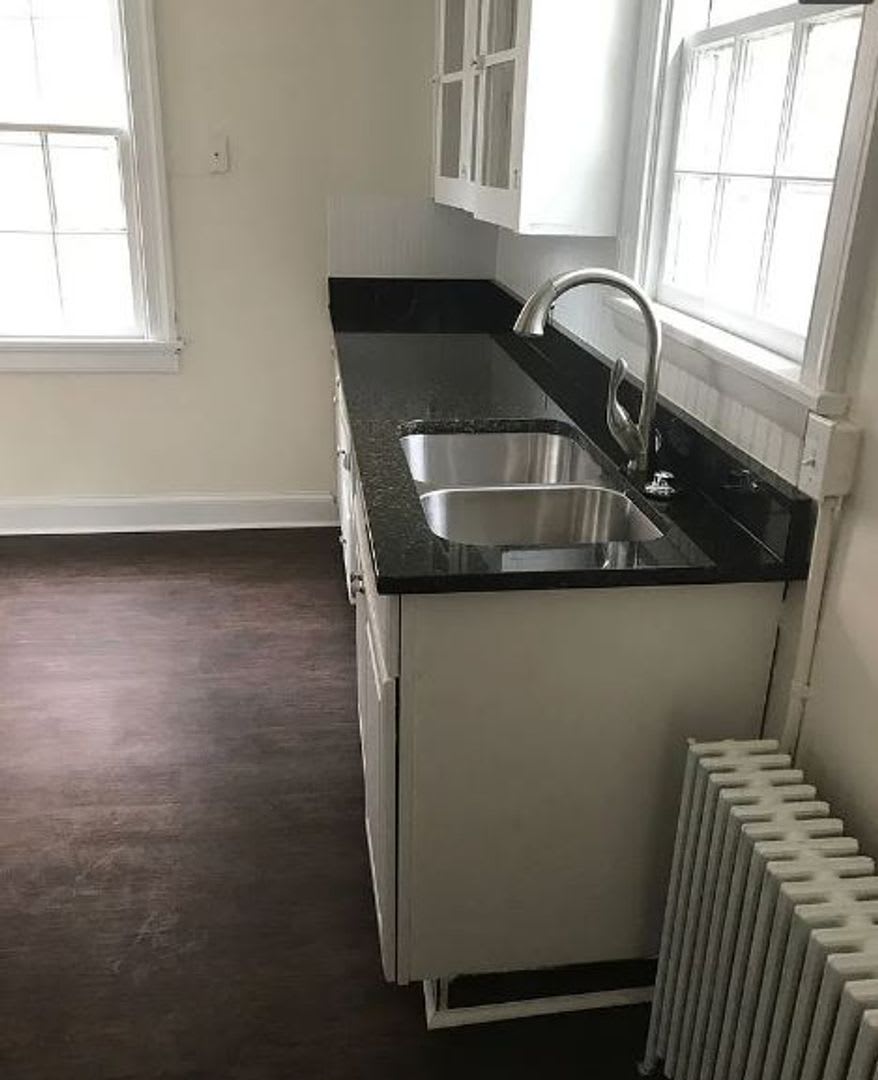 2027-2028 School Year 8 bdrm / 3 bath 508 14th St NW – photo 5