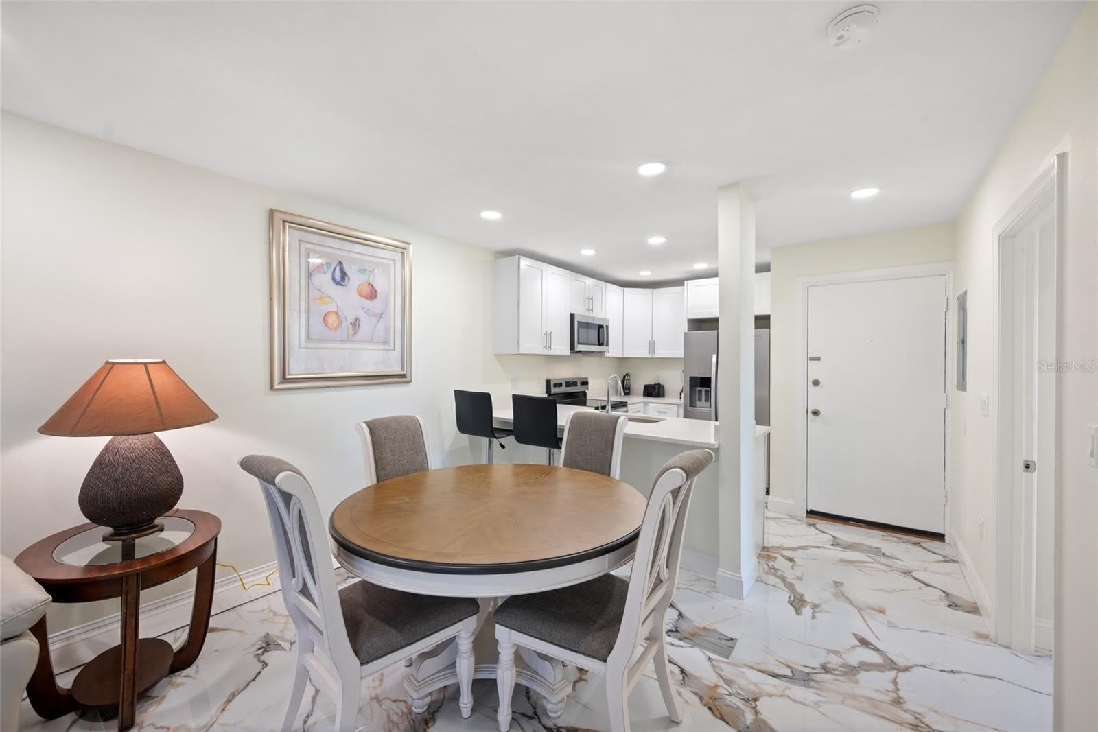 240 MEDALLION Boulevard – photo 4