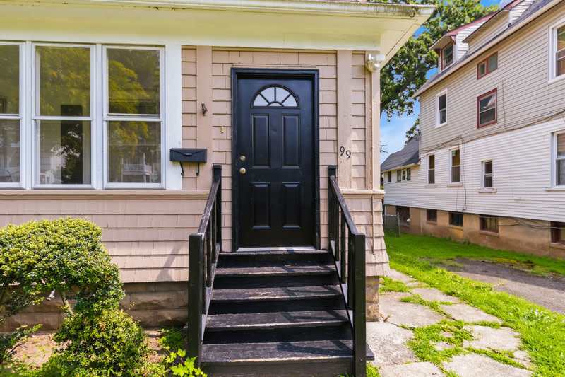 99 Lincoln Ave. – photo 4