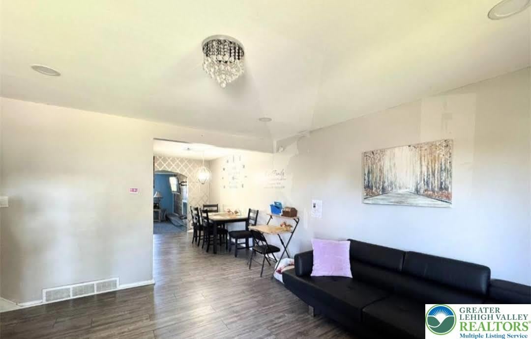 2413 Church Street – photo 3
