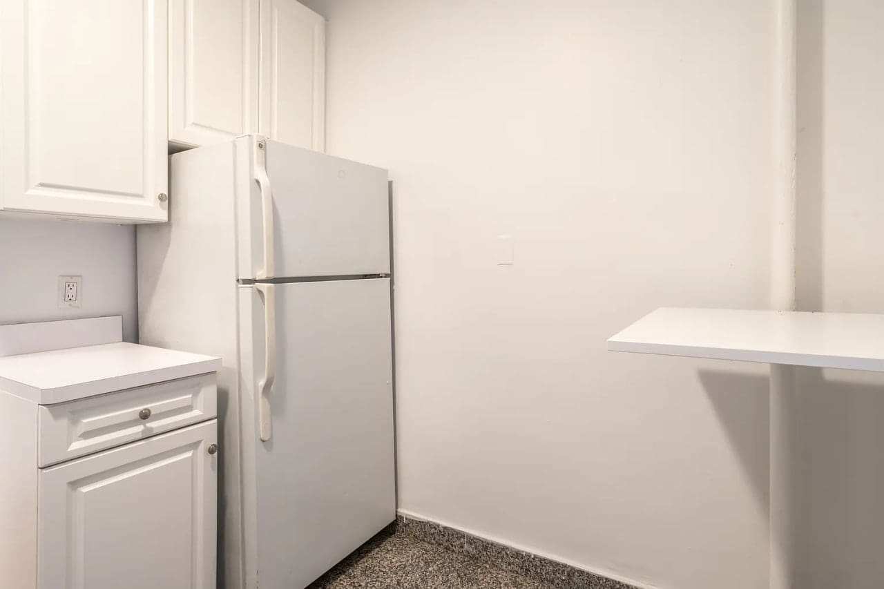 147 E 27th St Apt VCX43HBW – photo 1