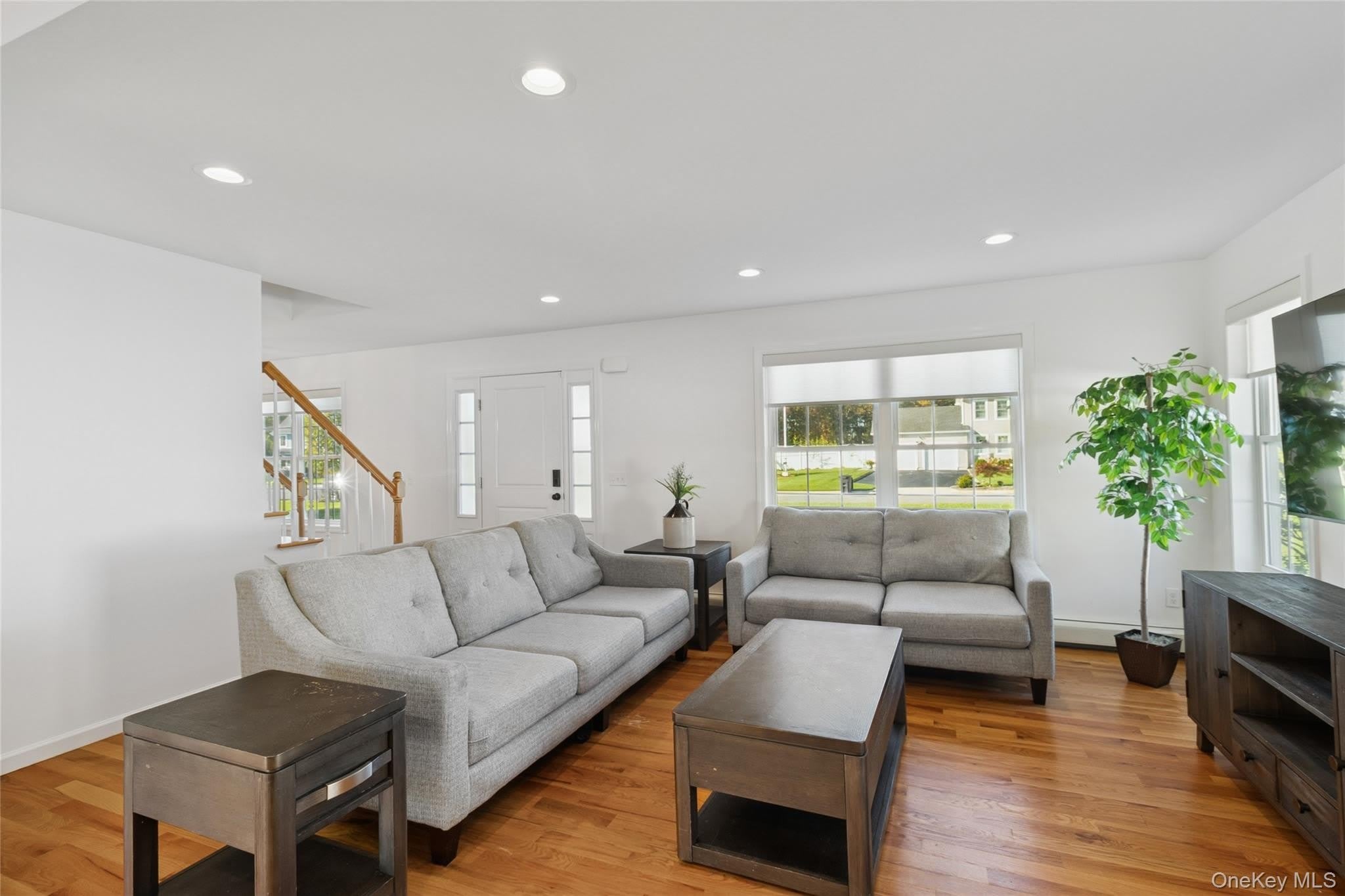 16 Mastro Court – photo 5