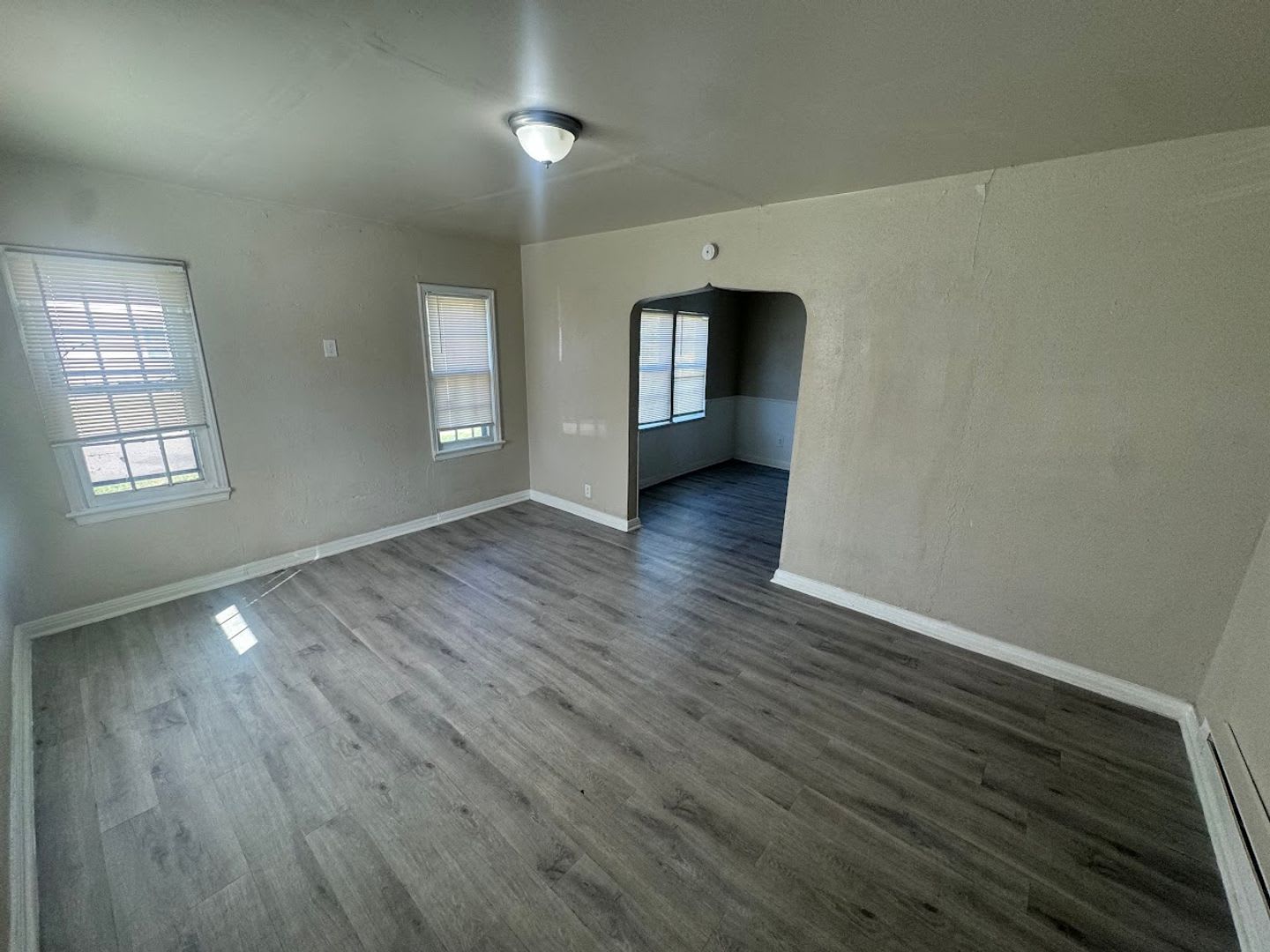 2 bedroom 1 bath house – photo 5