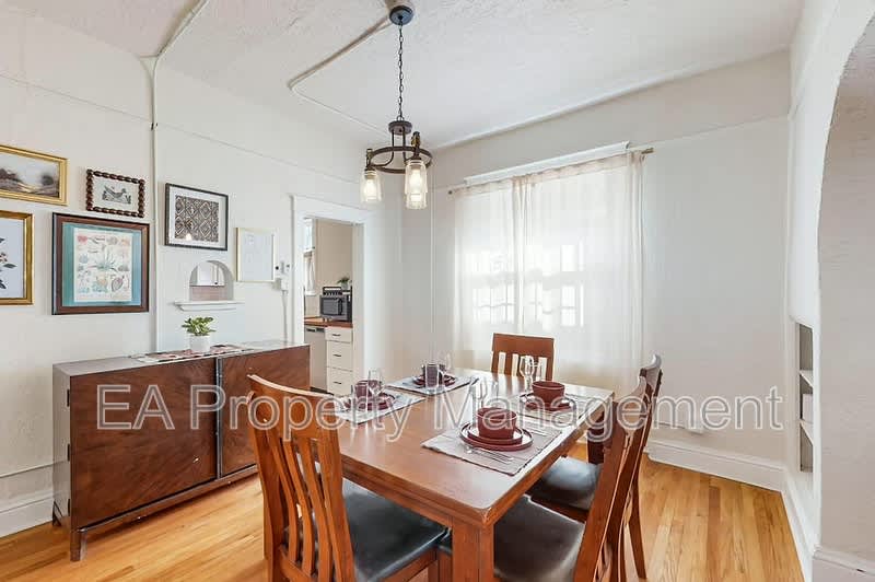 219 Stover Ave SW – photo 5