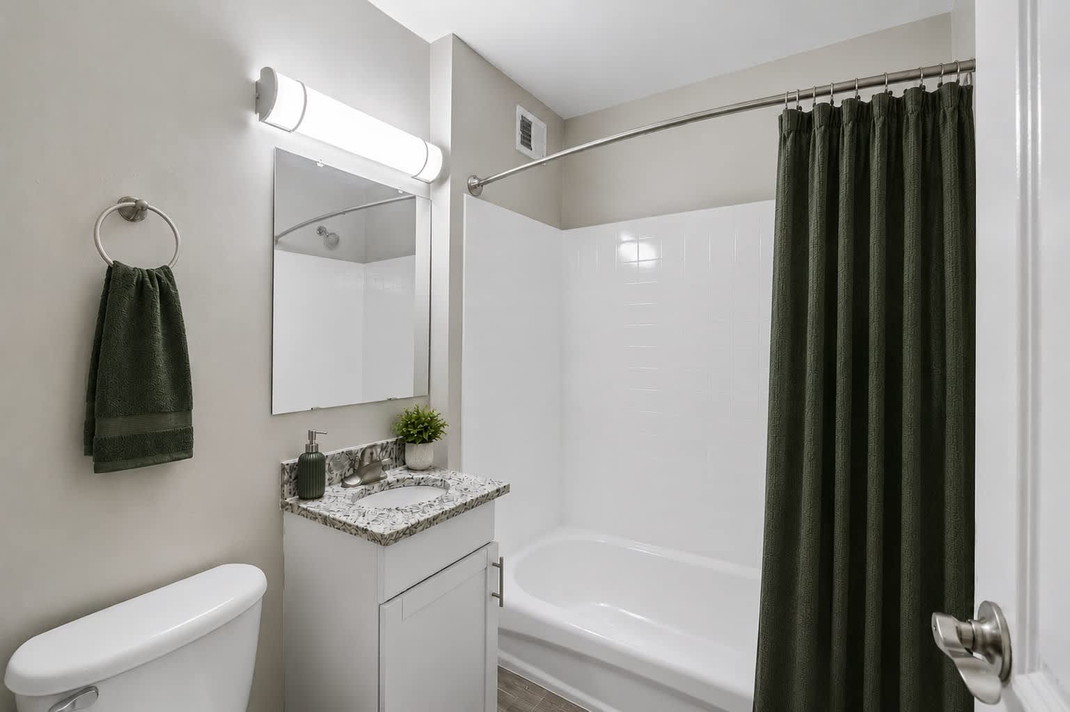 Braddock Lee Apartments – photo 3