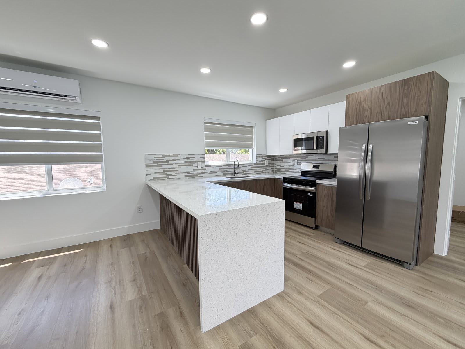 311 Southwest 27Th Avenue – photo 2