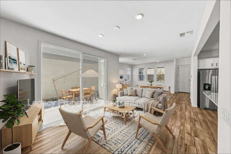 112 Seahorse Street – photo 5