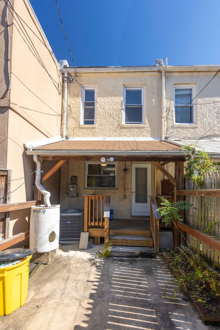 Charming 2BD/1BA Townhome in Patterson Park, MD! – photo 3