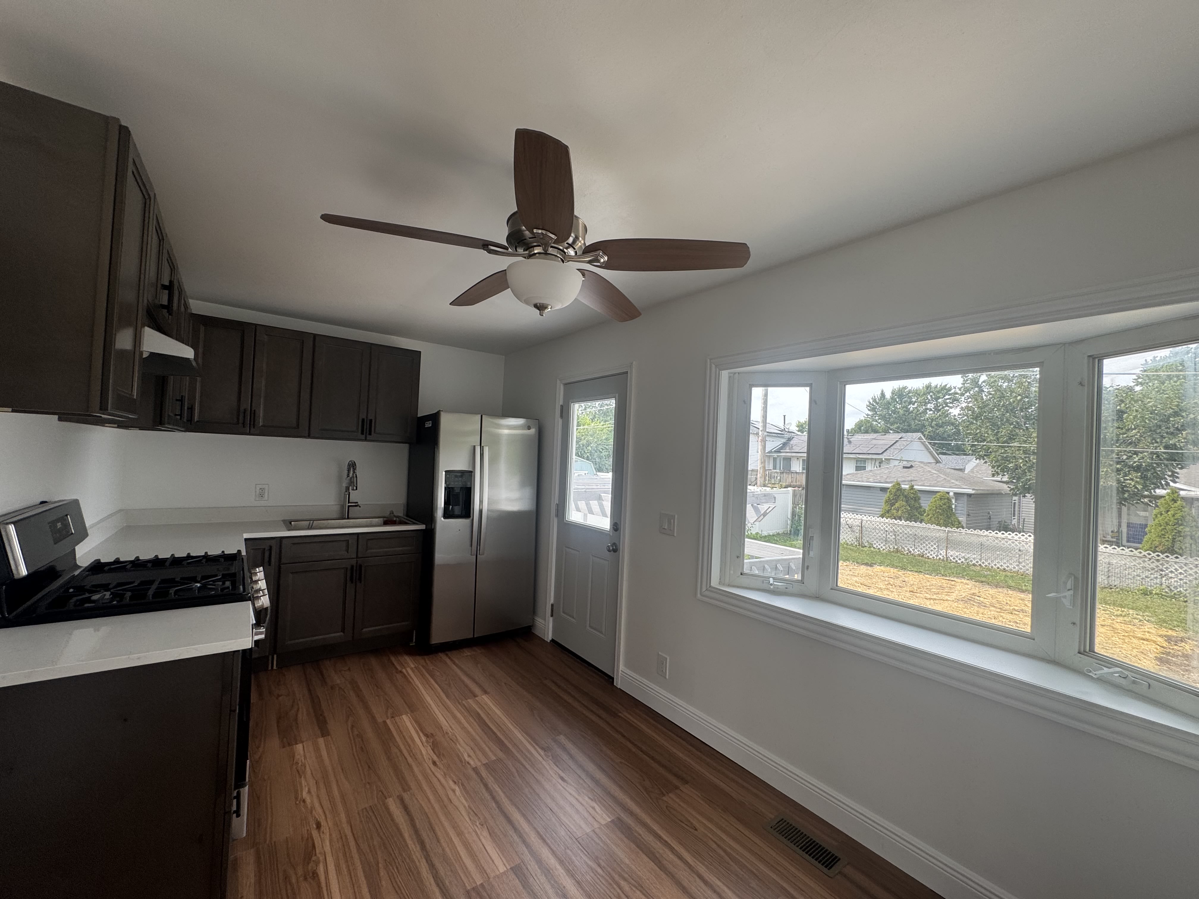 220 Healy Avenue – photo 3