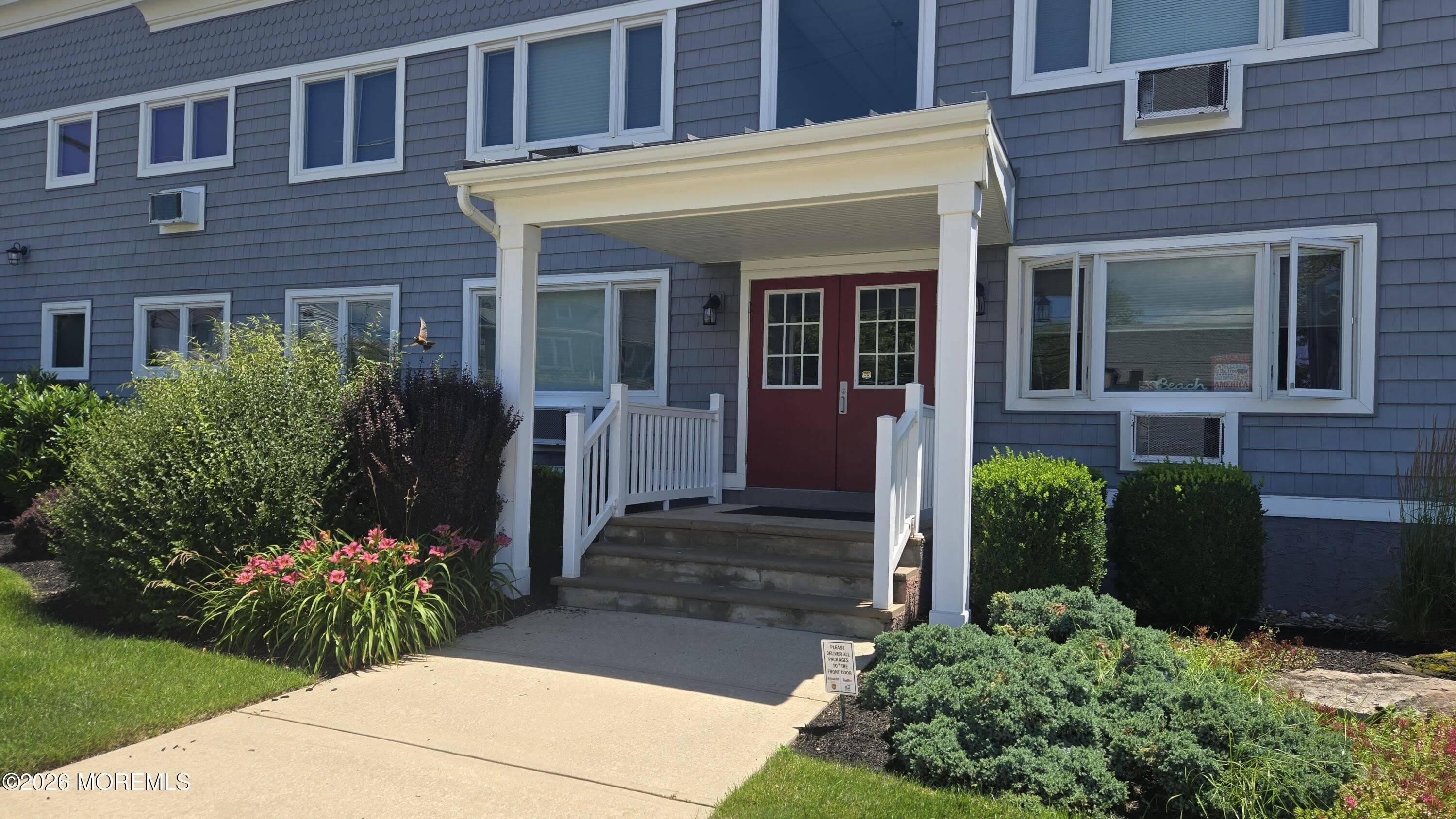 210 5th Avenue – photo 2