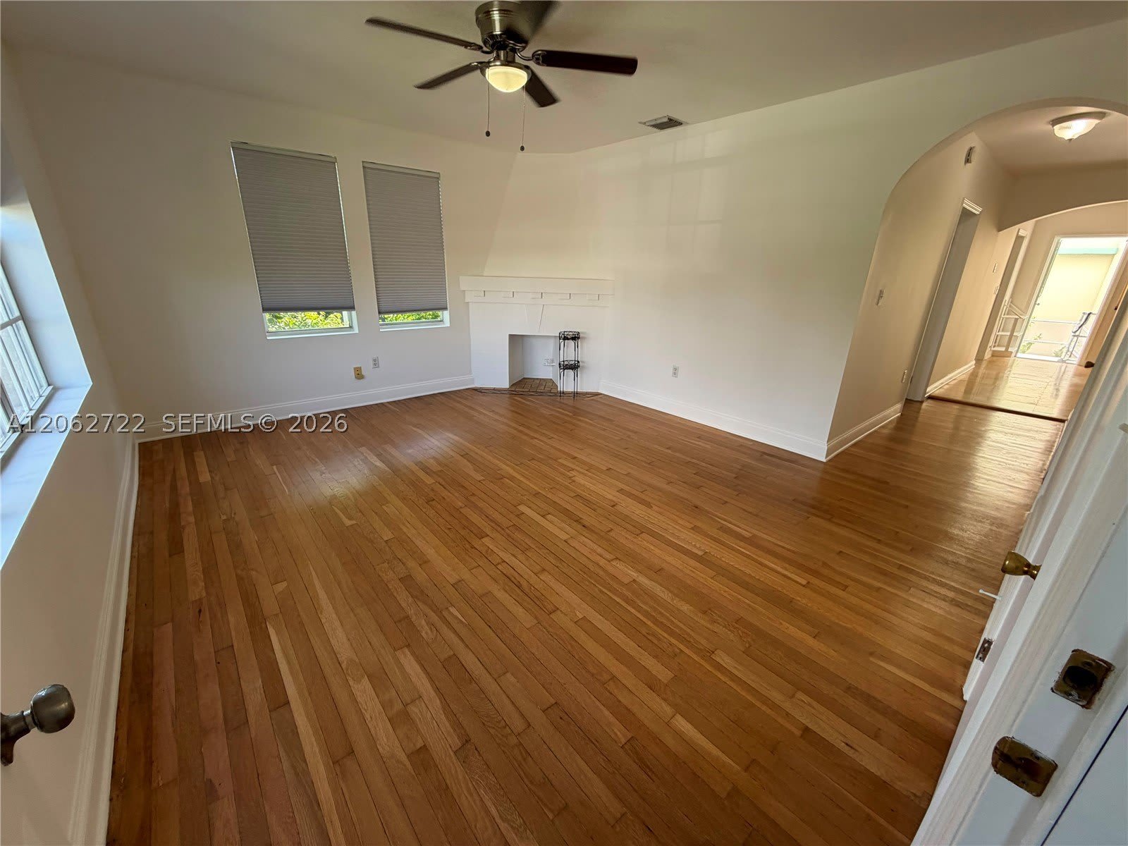 1027 Euclid Ave – photo 1