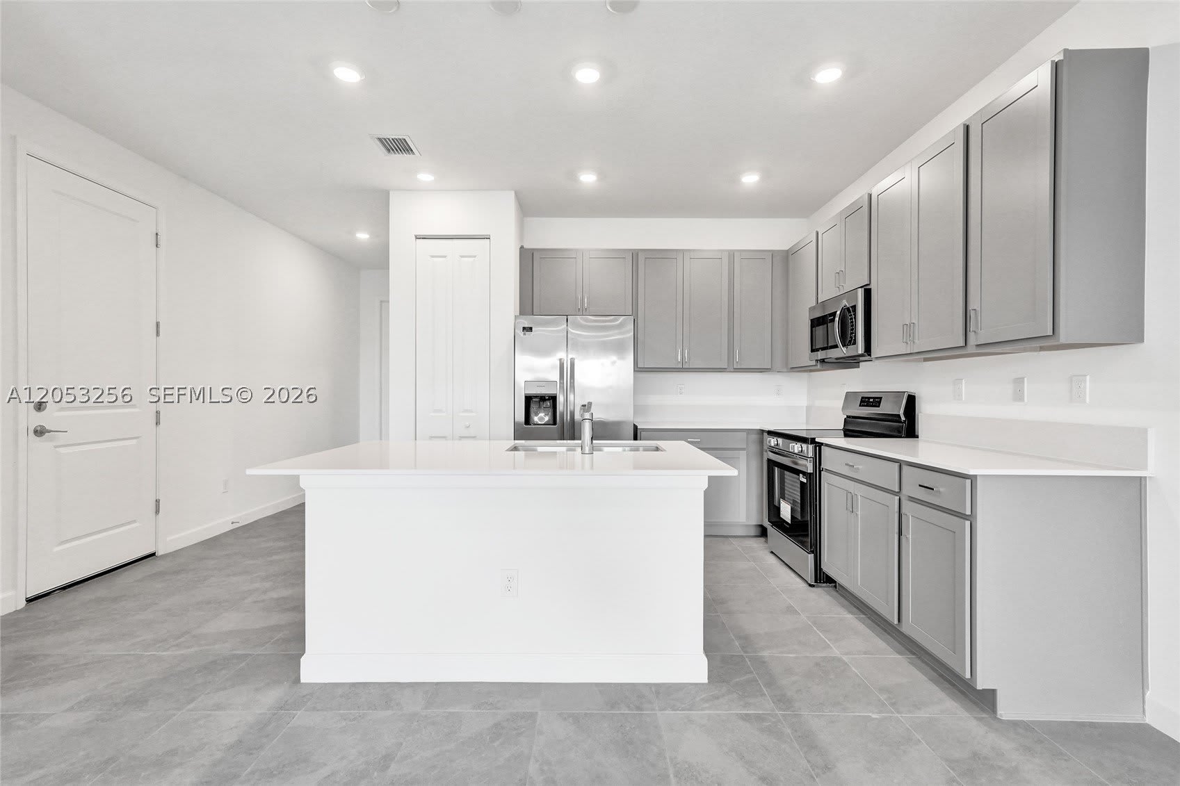 3783 Harborside Ave – photo 4