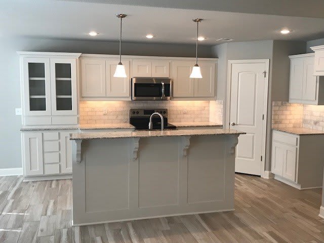 2211 Hunter Drive – photo 4
