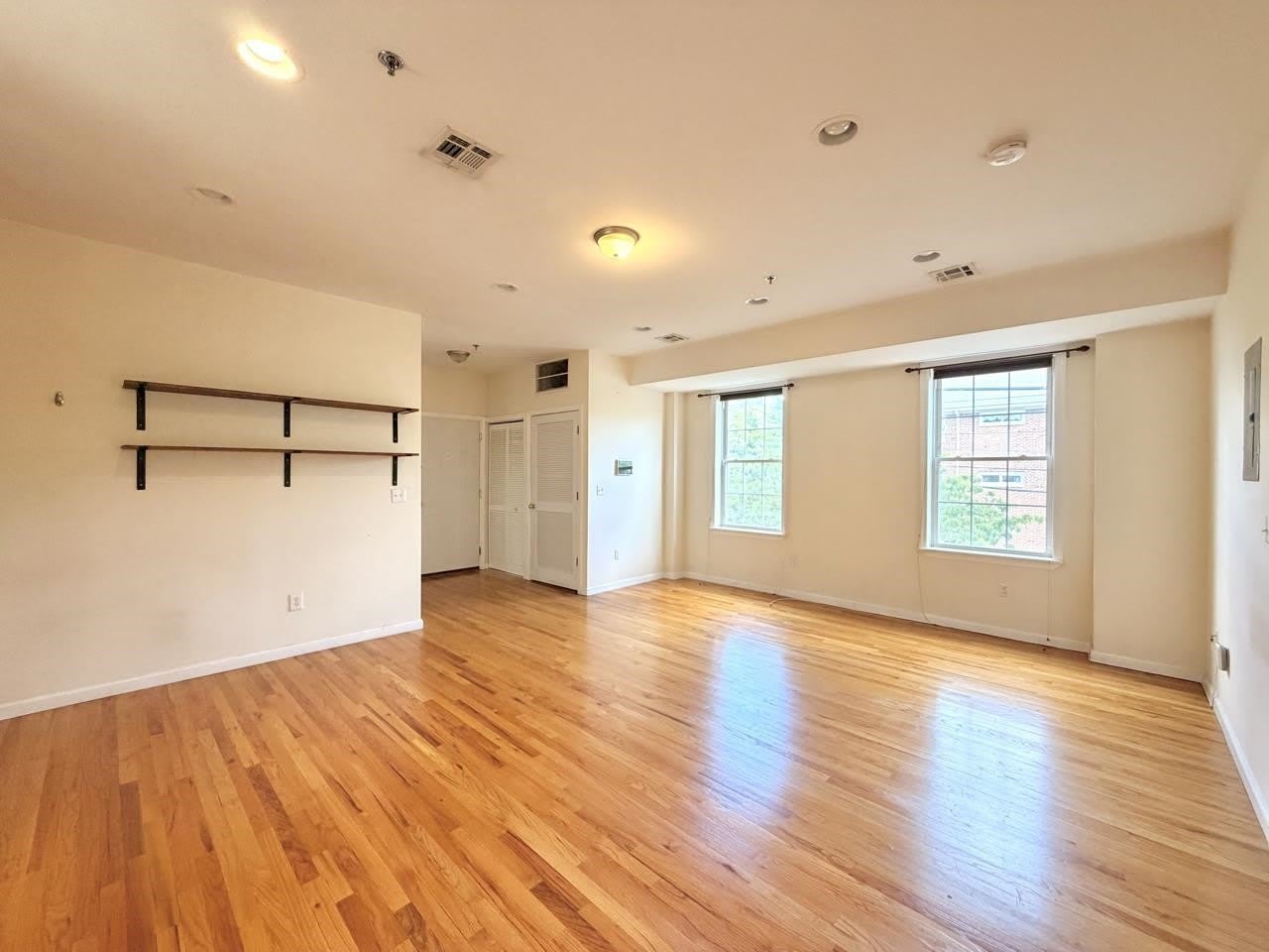 687 AVENUE A – photo 4