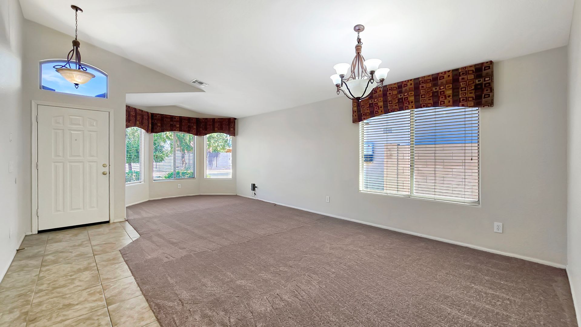 New carpet and paint....great home for the price! – photo 4
