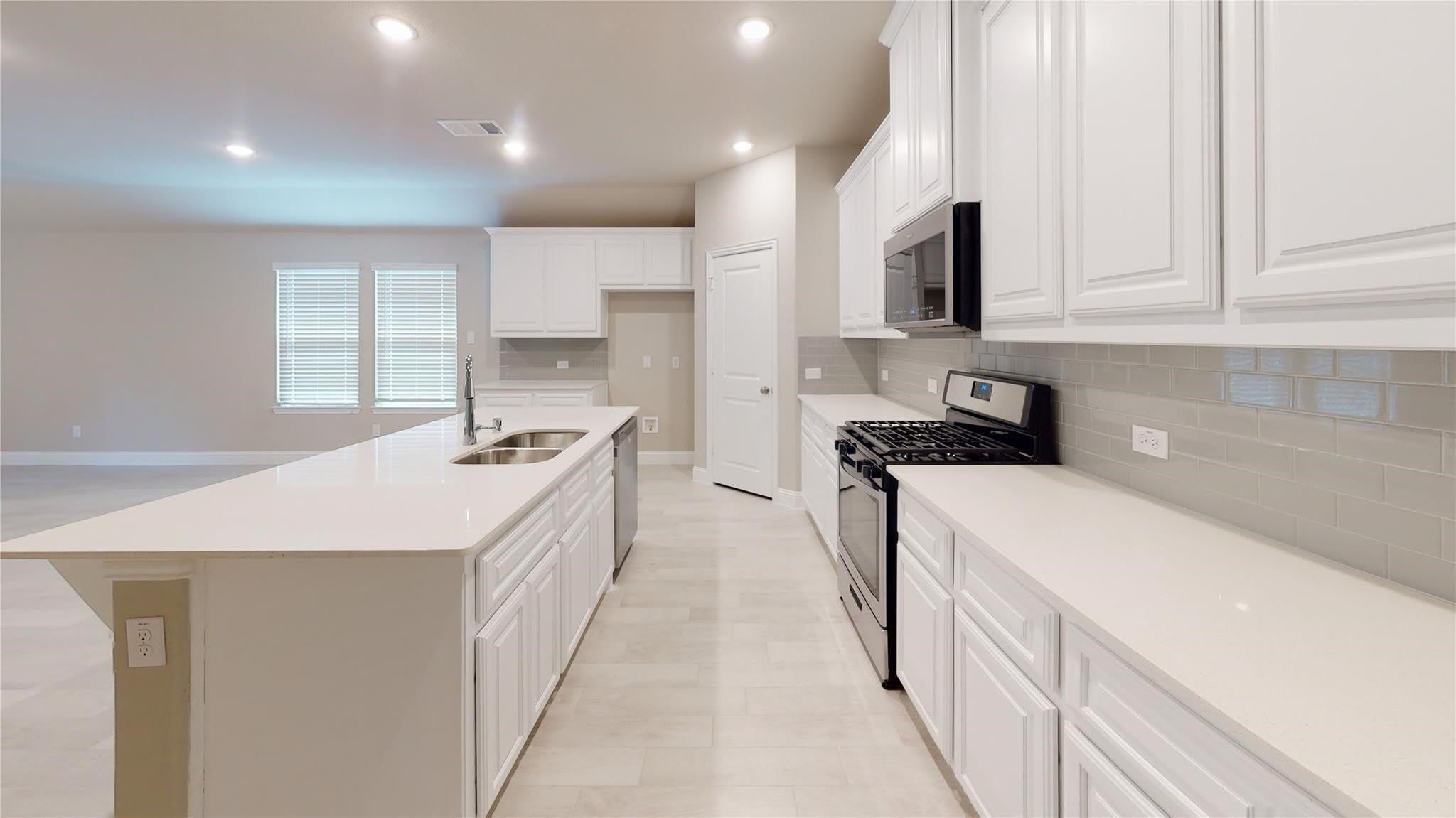 1420 Elizabeth Street – photo 4