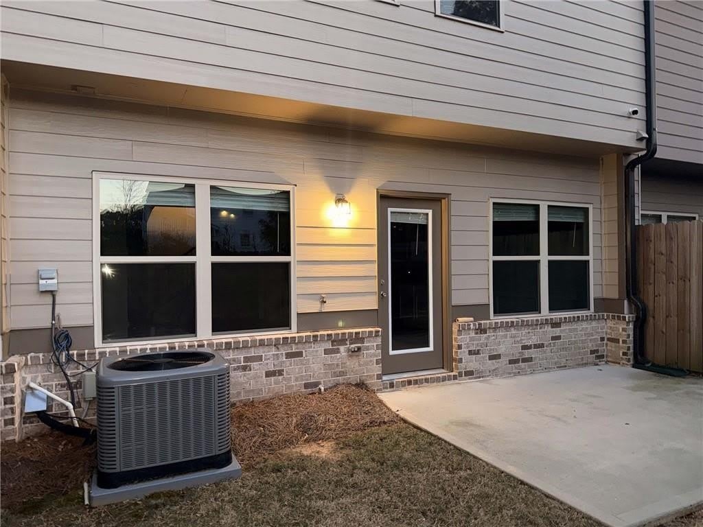 480 Rockfern Court – photo 3