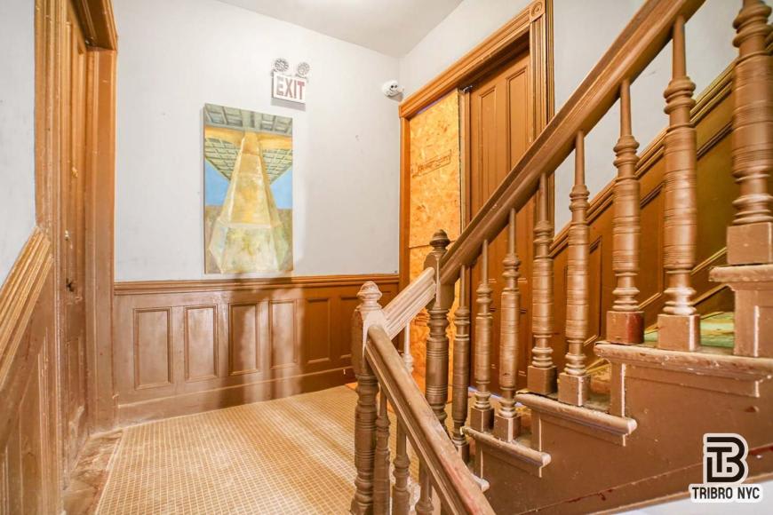 60-42 Grove Street – photo 3