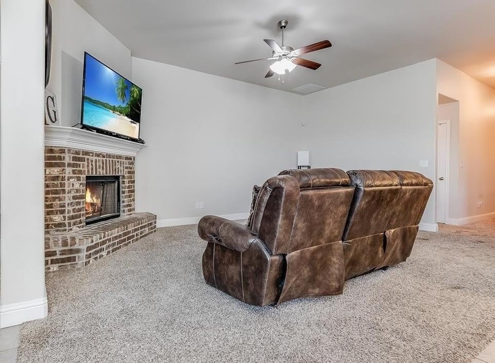 13612 Waco Avenue – photo 4