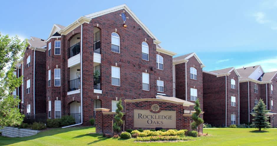 Rockledge Oaks Apartments – photo 2