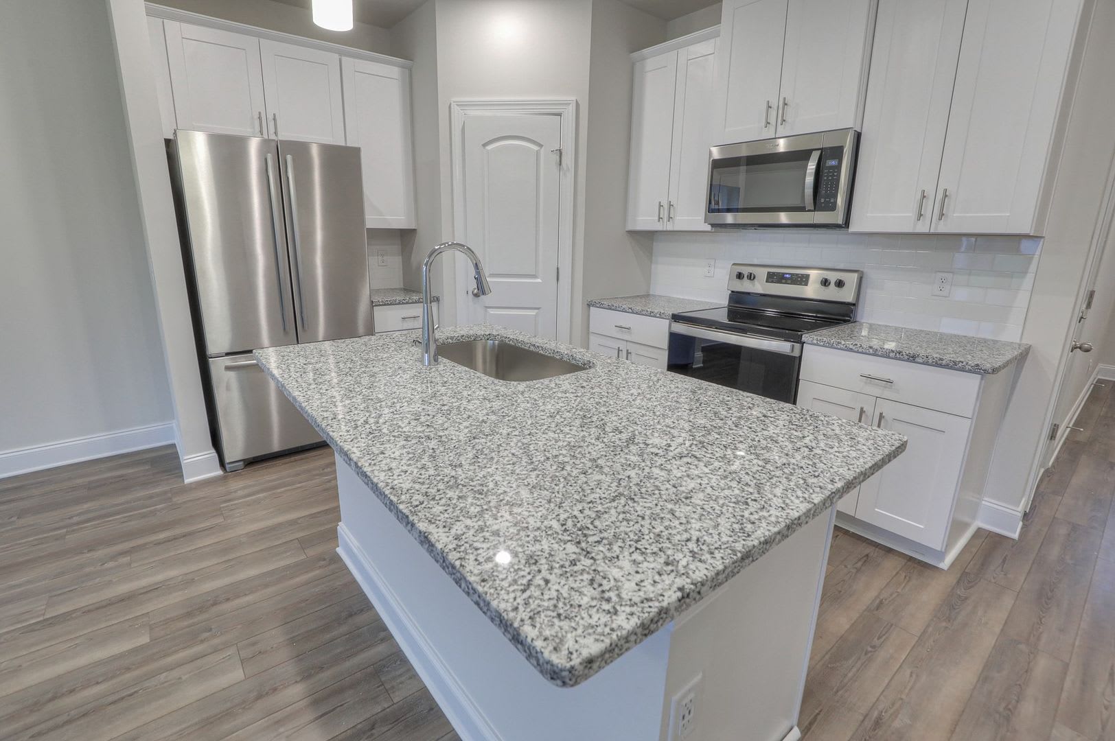 1705 Tahoma Dr – photo 5