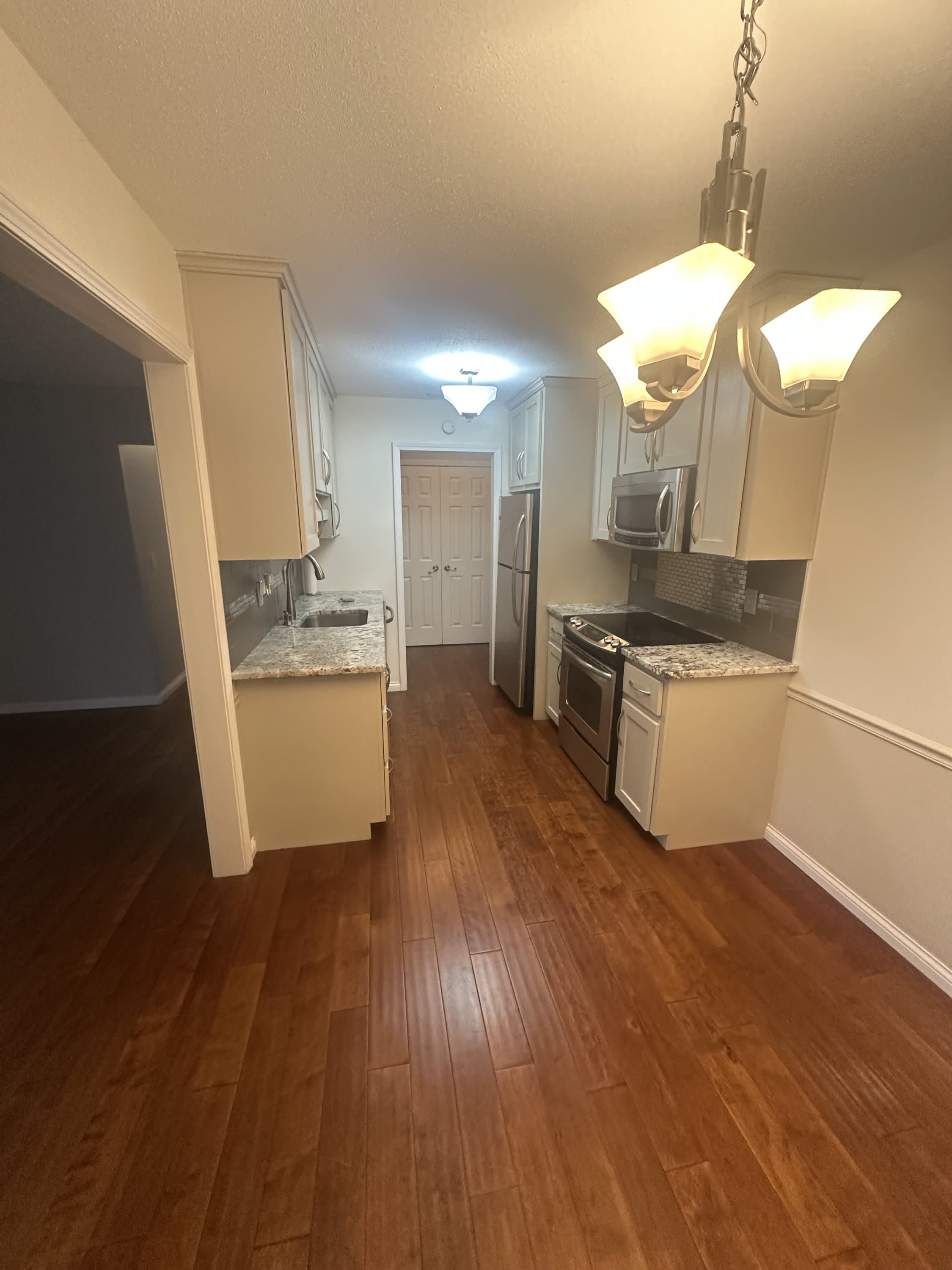 4380 Brookside Court – photo 2