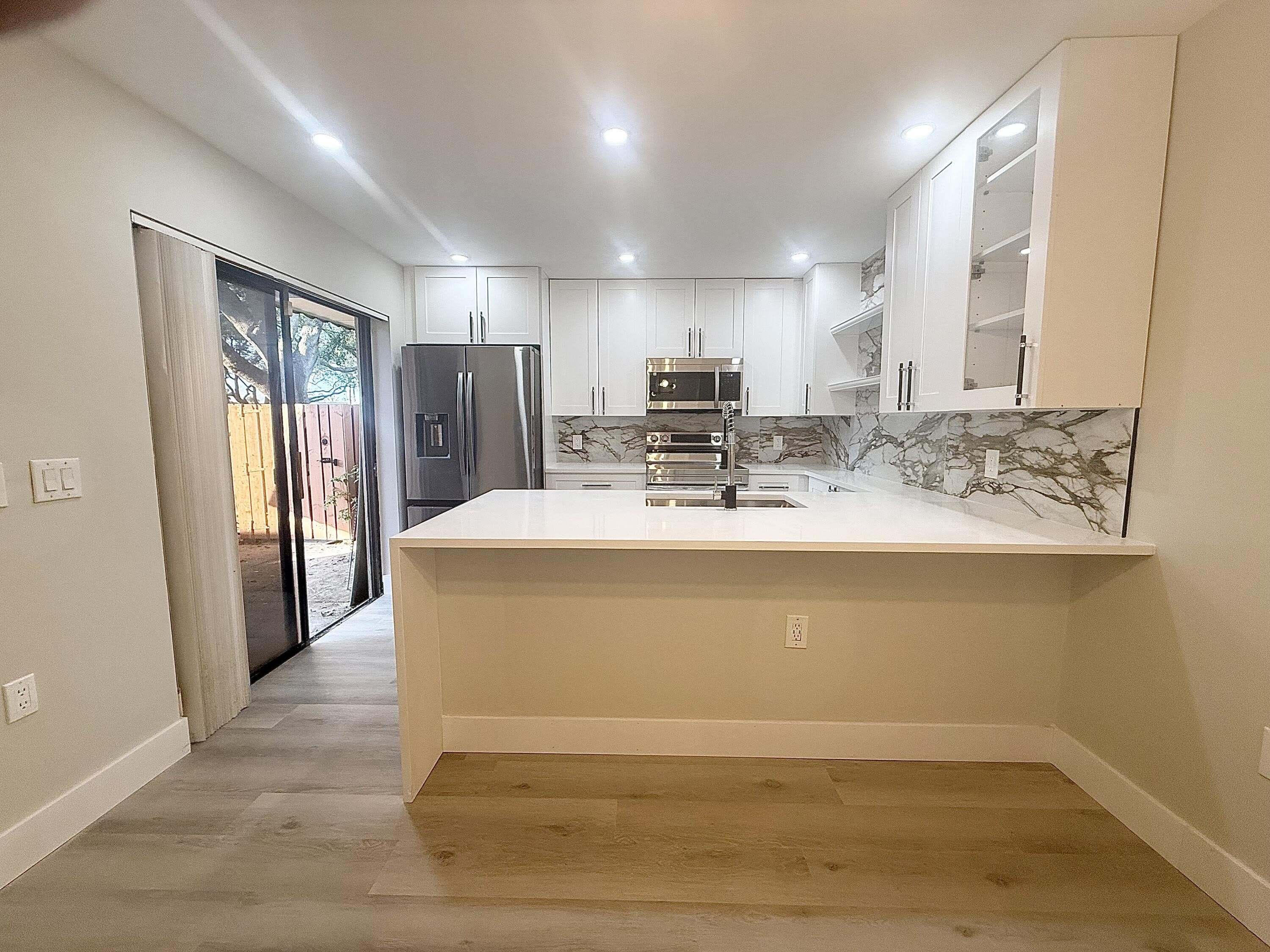 205 Charter Way – photo 1