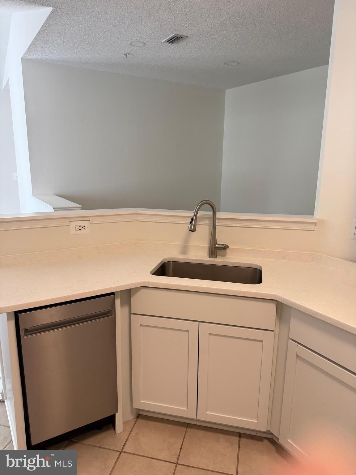 1704 Lake Shore Crest Drive – photo 5