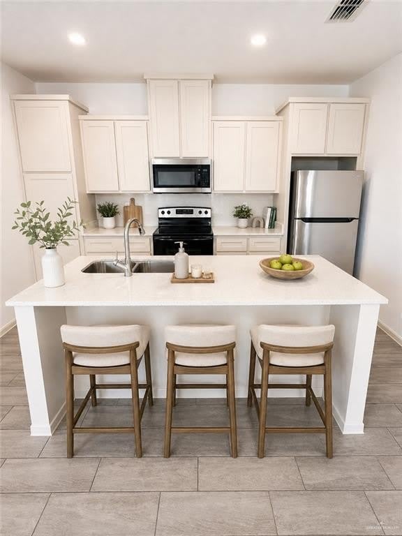 1505 Shavano Drive – photo 4