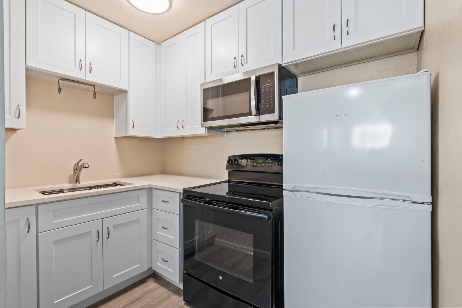 751 S. 300 E. – photo 5