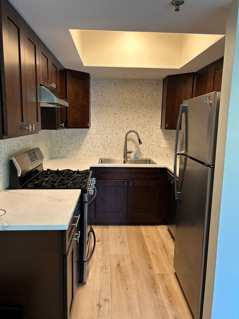GORGEOUS Downtown Apartment!!! – photo 4