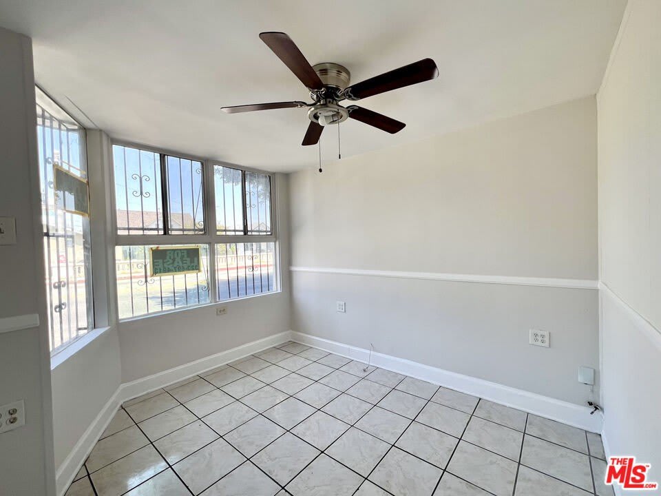 3260 E 4th St – photo 3
