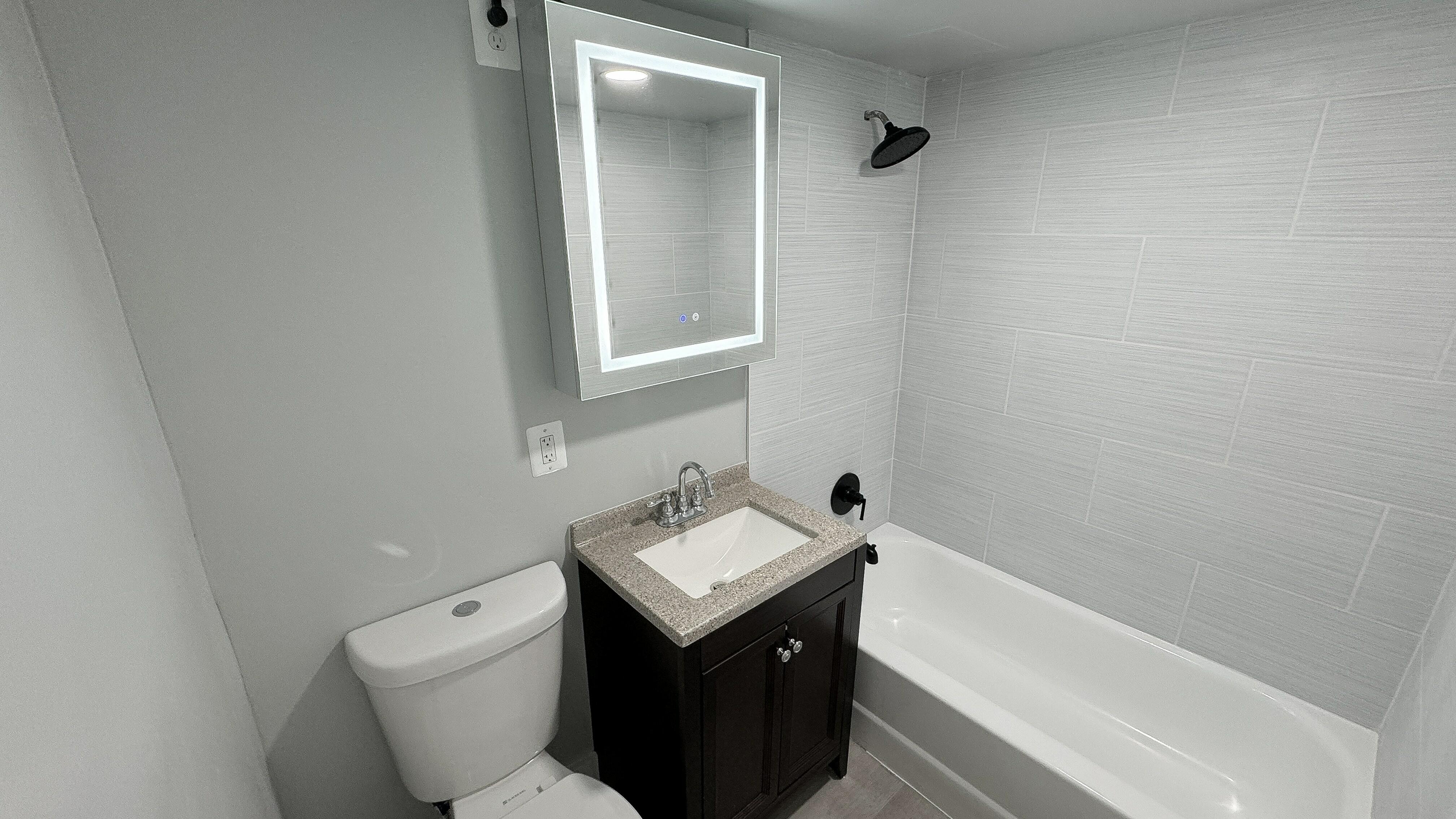 Hampshire Tower Apartments – photo 3