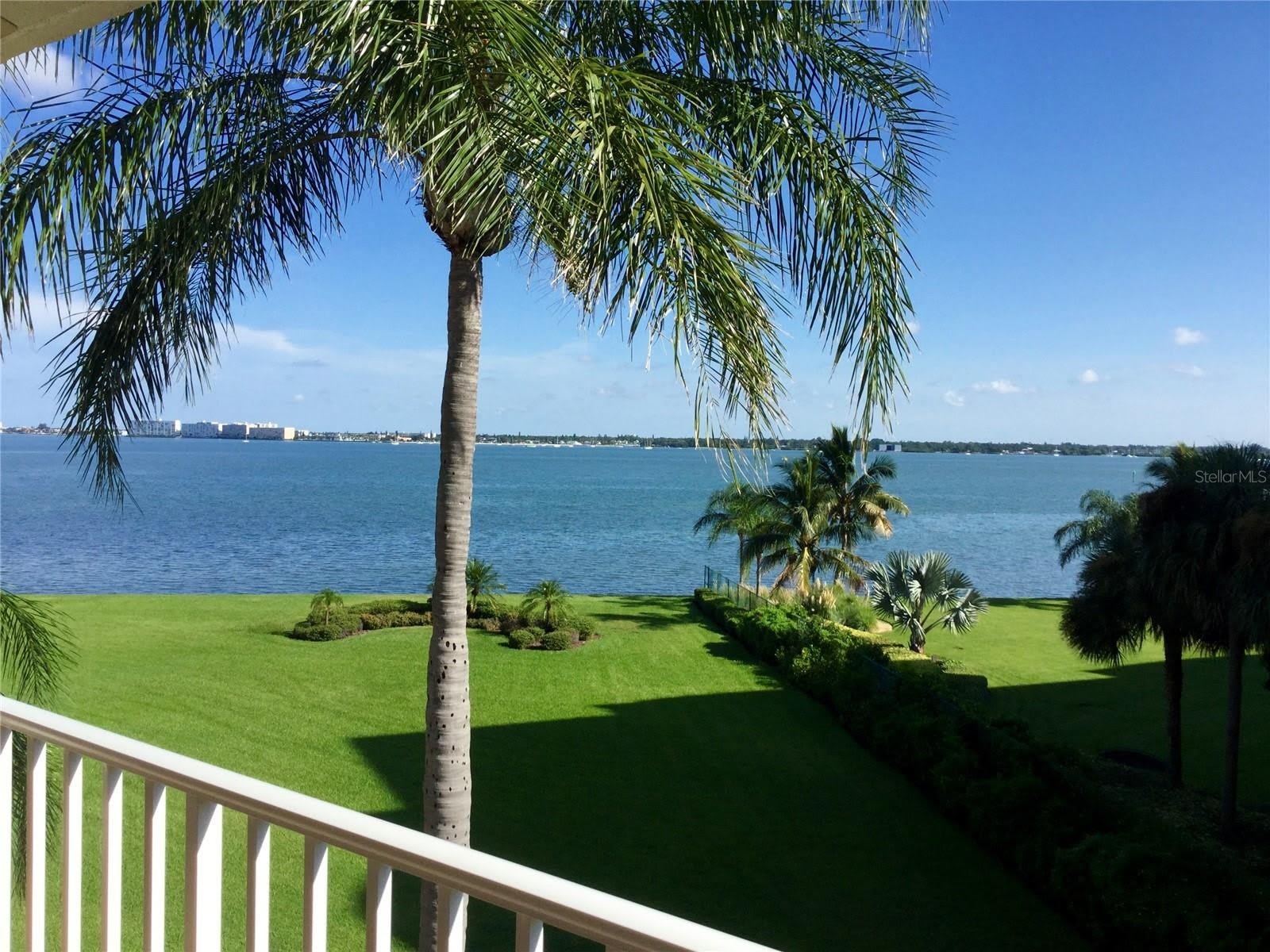 5151 ISLA KEY Boulevard S – photo 1