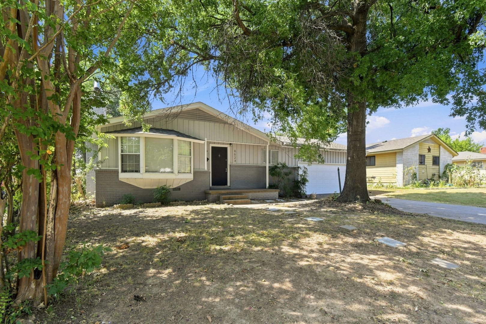 3 Bed 2 Bath Midtown Tulsa – photo 2