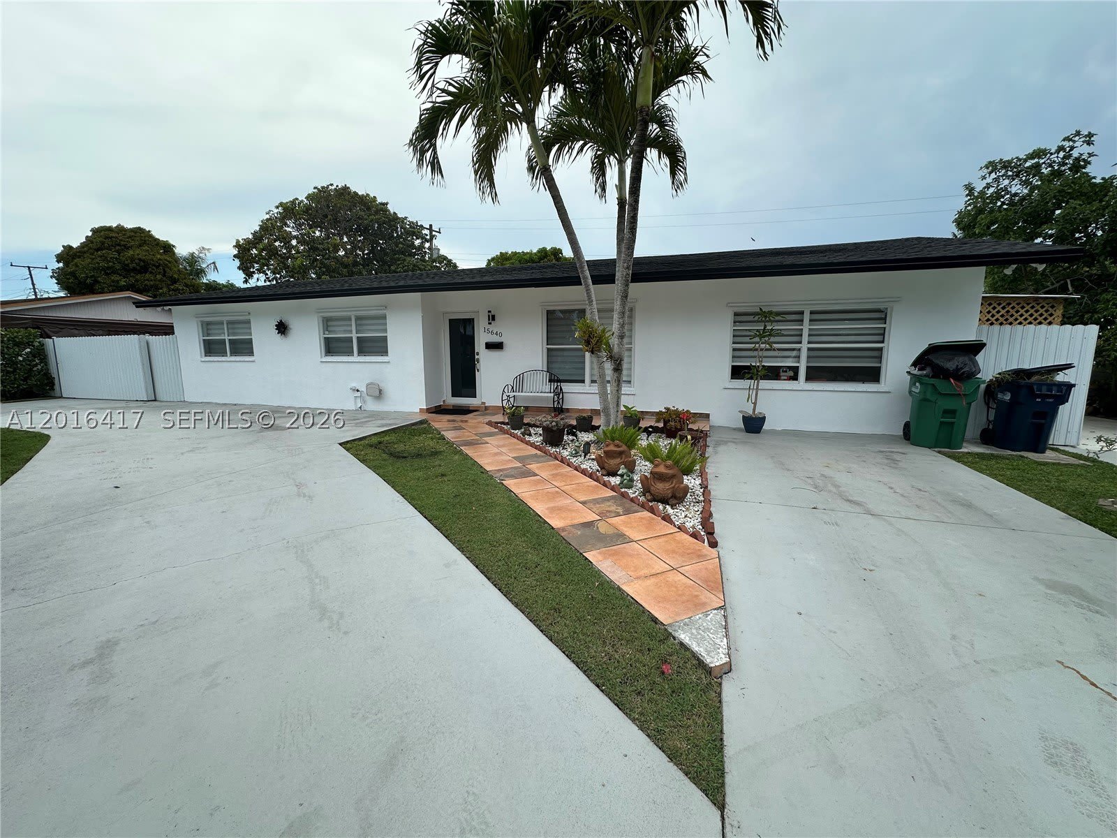 15640 SW 102nd Pl – photo 1