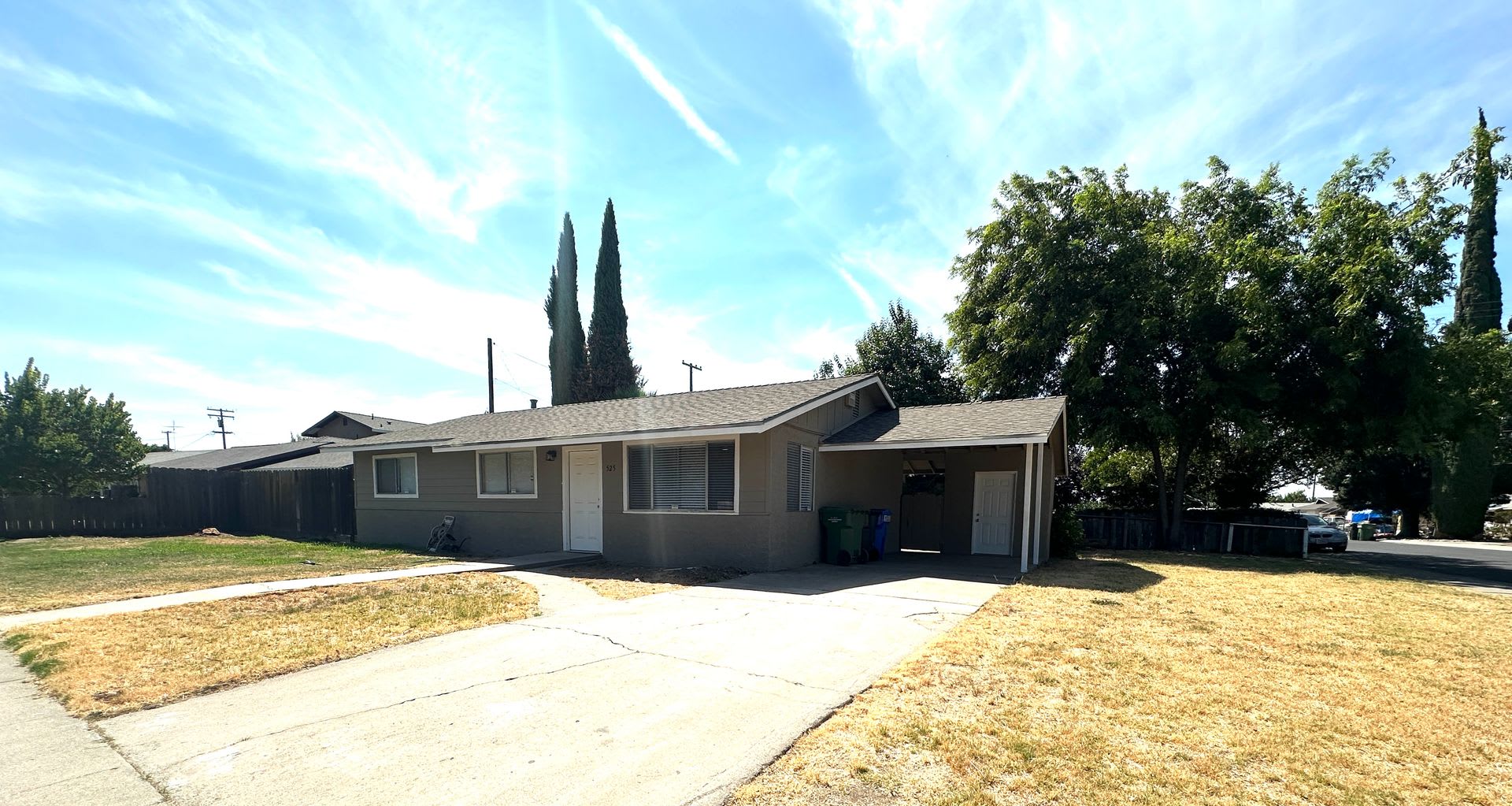Charming 3-Bed, 1-Bath Empire Home with Upgraded Kitchen & Landscaping Included! – photo 2