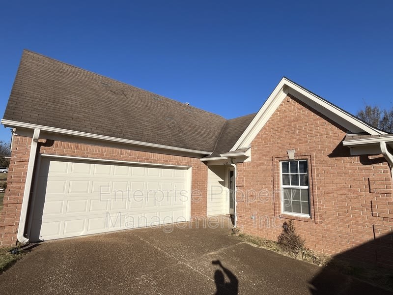 1330 Siskin Drive – photo 2