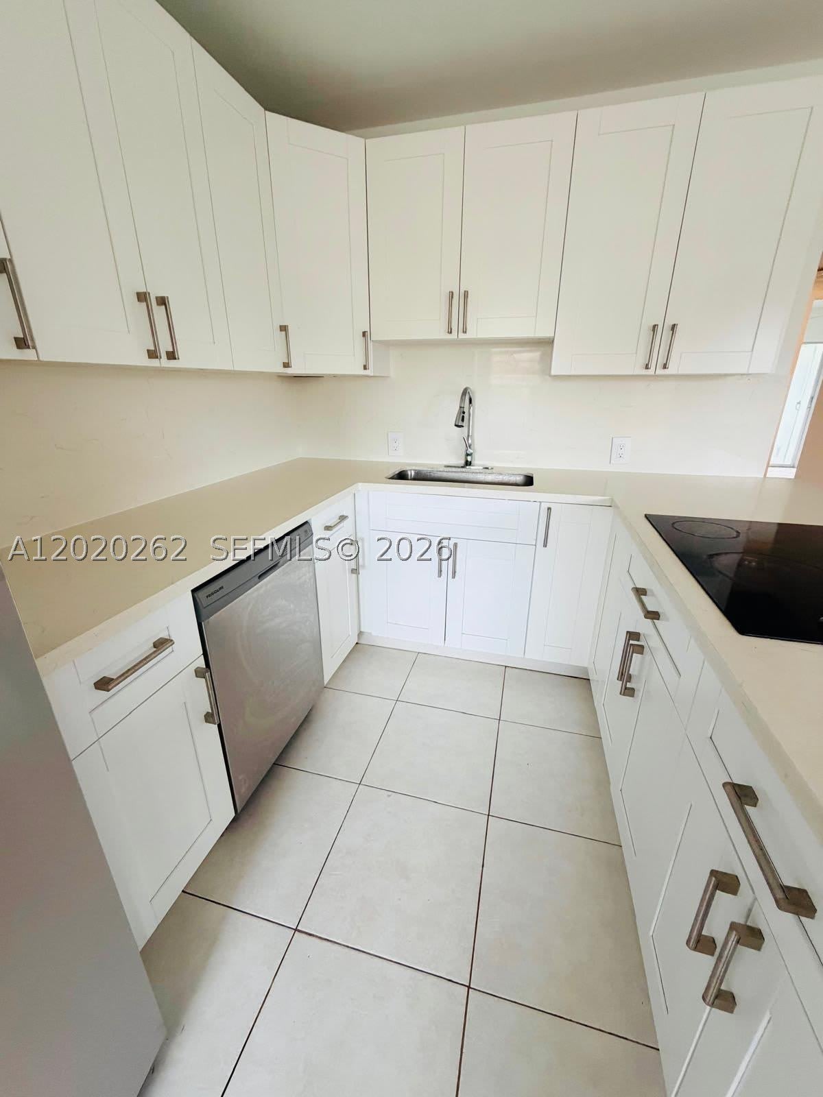 335 Brighton H – photo 2